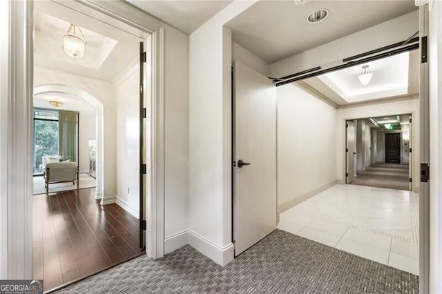 2233 Peachtree Road NE 503, Atlanta, GA 30309