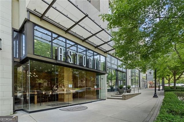 2233 Peachtree Road NE 503, Atlanta, GA 30309