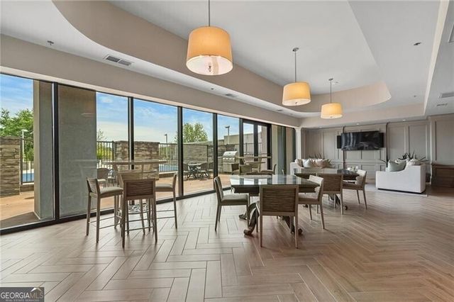 2233 Peachtree Road NE 503, Atlanta, GA 30309