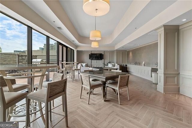 2233 Peachtree Road NE 503, Atlanta, GA 30309