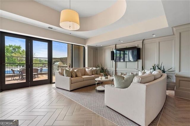 2233 Peachtree Road NE 503, Atlanta, GA 30309