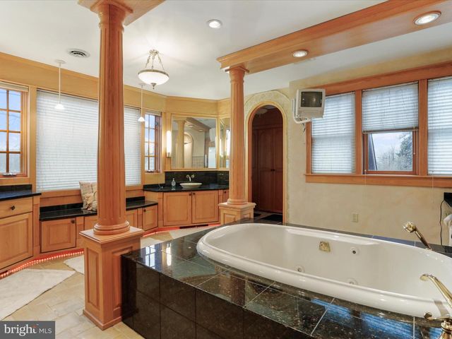 820 WINDSOR ROAD, Cumberland, MD 21502