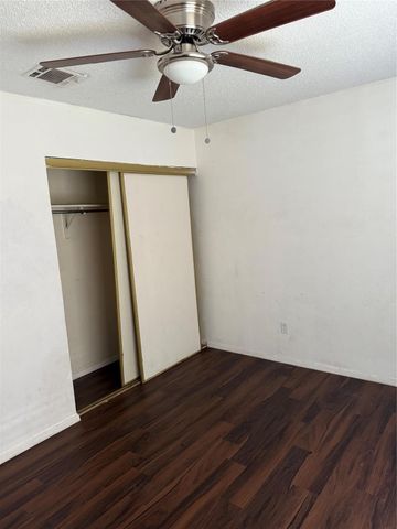 801 Colchester Drive, Mesquite, TX 75149