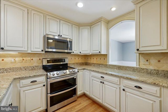 42 TINDAL SPRINGS CT, Montgomery Village, MD 20886