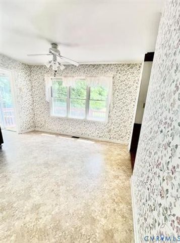 7719 Kentucky Derby Dr, Midlothian, VA 23112