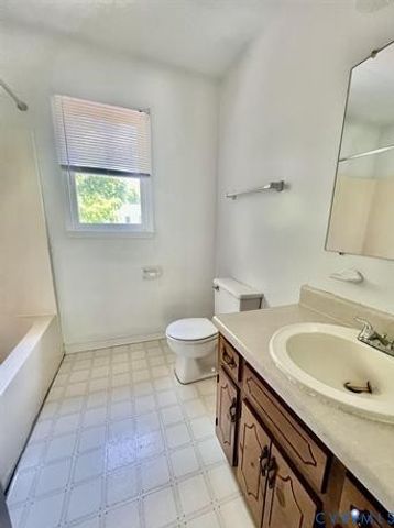 7719 Kentucky Derby Dr, Midlothian, VA 23112