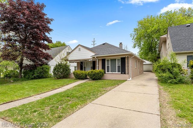7322 Fenton Street, Dearborn Heights, MI 48127