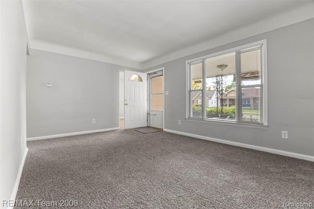 7322 Fenton Street, Dearborn Heights, MI 48127