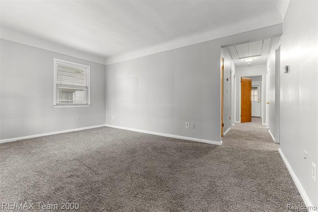 7322 Fenton Street, Dearborn Heights, MI 48127
