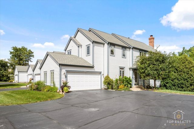 1315 Queen Ann Lane, Gurnee, IL 60031