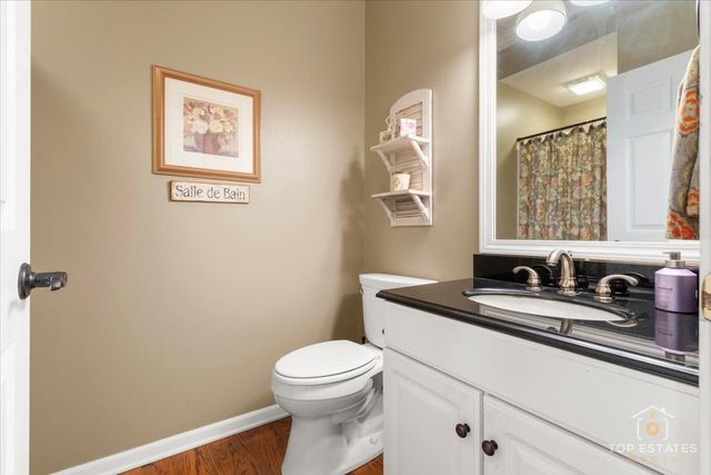 1315 Queen Ann Lane, Gurnee, IL 60031