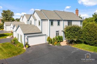 1315 Queen Ann Lane, Gurnee, IL 60031