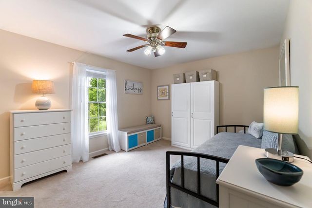 228 N DUKE ST, Hummelstown, PA 17036