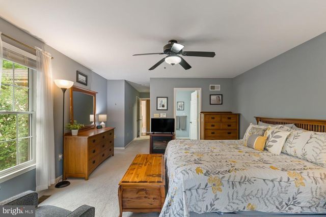 228 N DUKE ST, Hummelstown, PA 17036