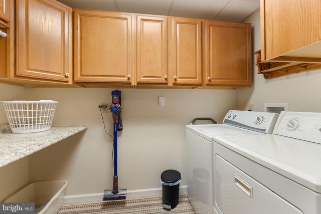 228 N DUKE ST, Hummelstown, PA 17036