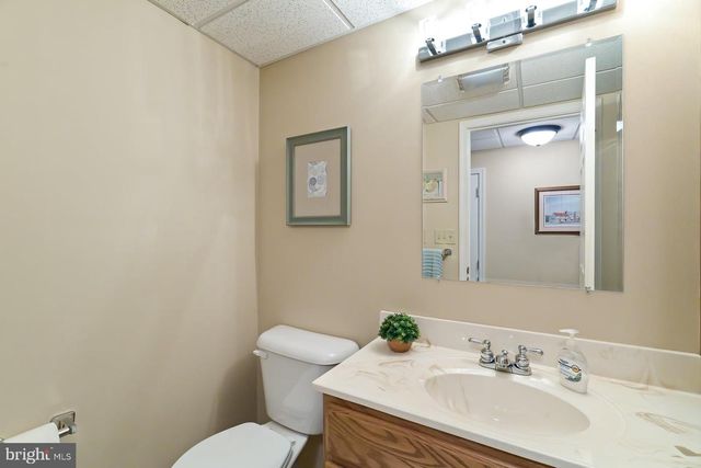 228 N DUKE ST, Hummelstown, PA 17036