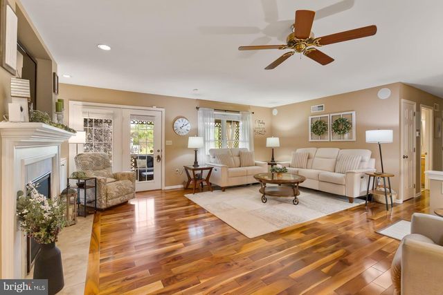 228 N DUKE ST, Hummelstown, PA 17036