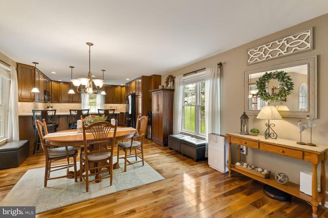 228 N DUKE ST, Hummelstown, PA 17036