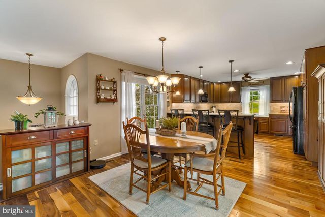 228 N DUKE ST, Hummelstown, PA 17036