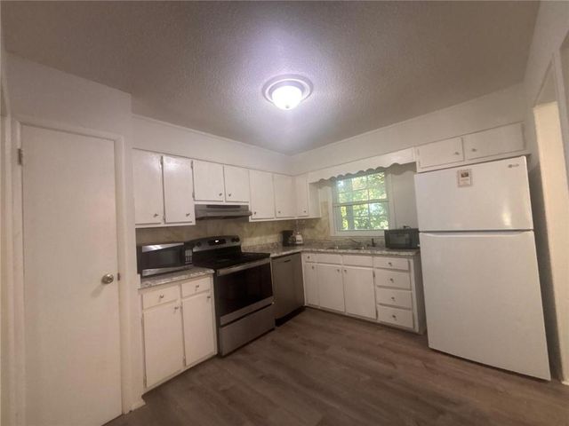 4544 Cedar Ridge Trail, Stone Mountain, GA 30083