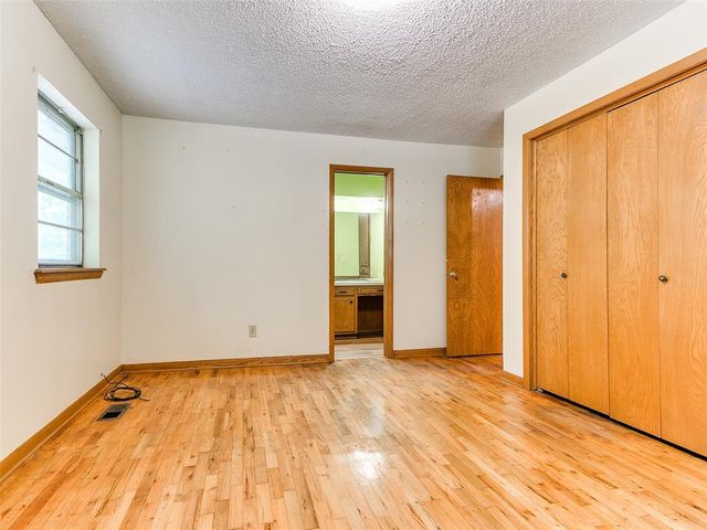 2 Lakewood Drive, Mcloud, OK 74851