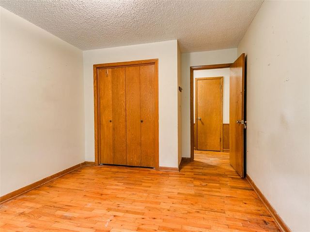 2 Lakewood Drive, Mcloud, OK 74851