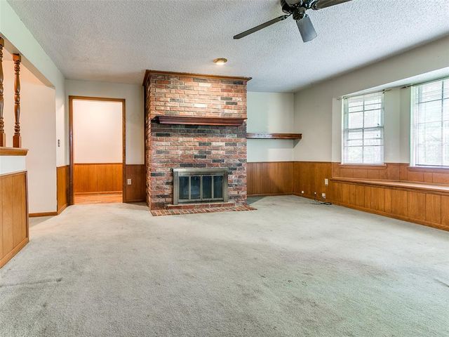 2 Lakewood Drive, Mcloud, OK 74851
