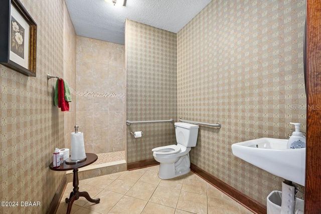 479 & 481 N US HIGHWAY 1, Ormond Beach, FL 32174