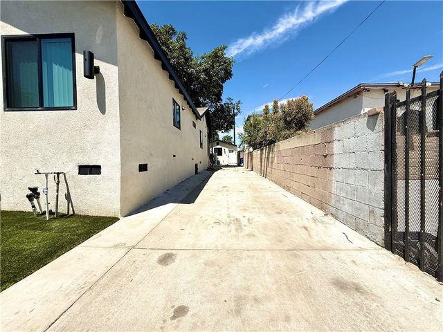 1645 E 50th, Los Angeles, CA 90011