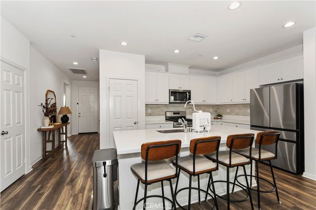 7672 Kuvera Bend, Riverside, CA 92507
