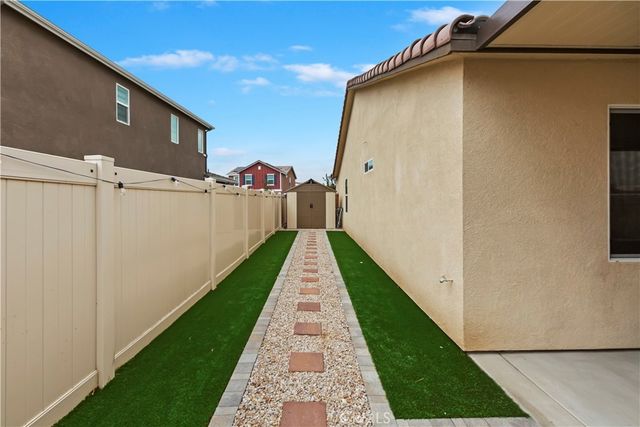 7672 Kuvera Bend, Riverside, CA 92507