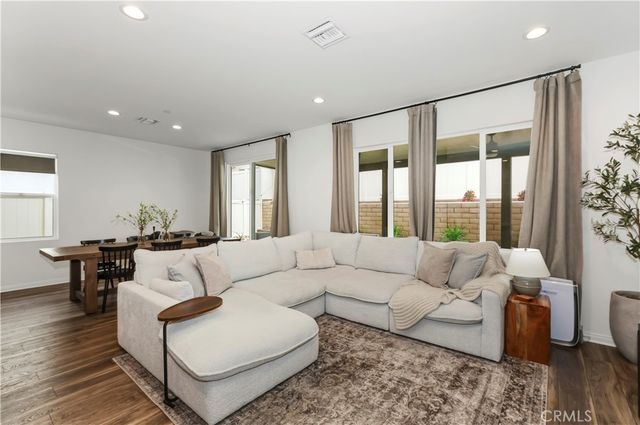 7672 Kuvera Bend, Riverside, CA 92507