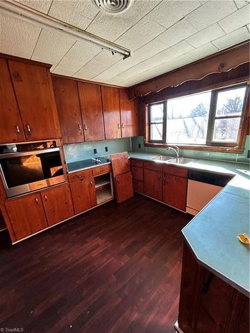 4624 Old Hopewell Church Road, Trinity, NC 27370