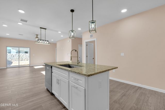 12333 Jack Vowell Way, El Paso, TX 79934