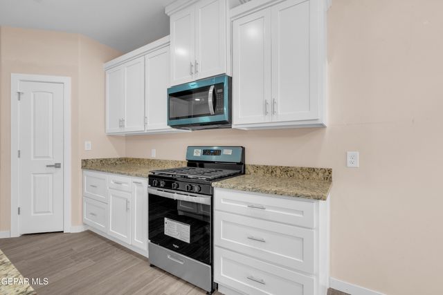 12333 Jack Vowell Way, El Paso, TX 79934