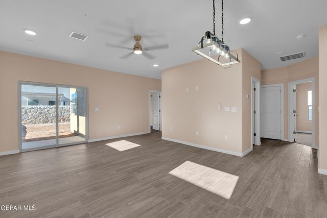 12333 Jack Vowell Way, El Paso, TX 79934