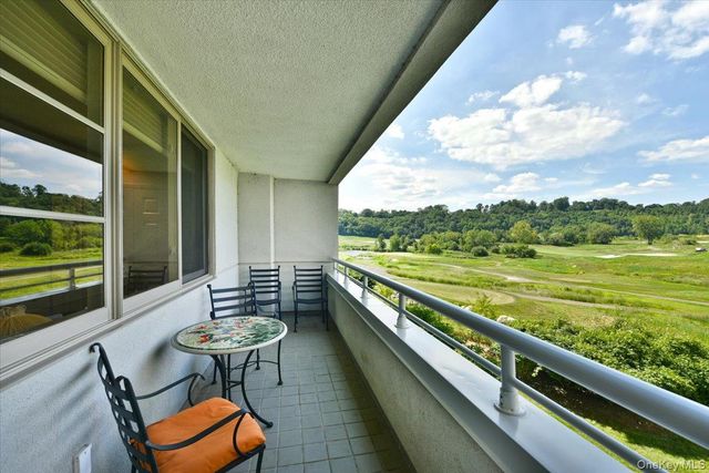 100 Harbor View Drive 117, Port Washington, NY 11050