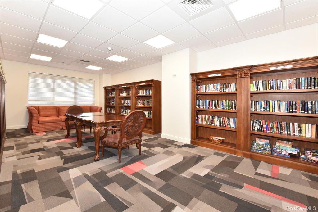 100 Harbor View Drive 117, Port Washington, NY 11050 — photo 4