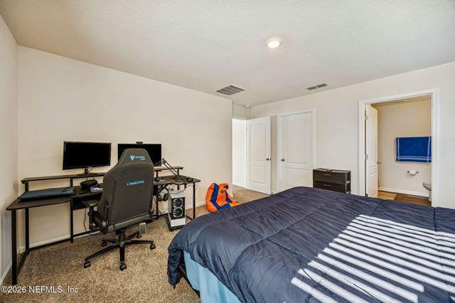 65304 CLEARWATER Court, Yulee, FL 32097