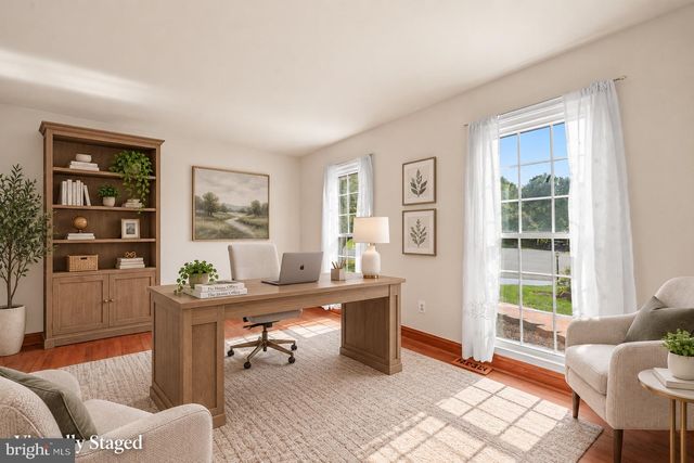 6747 JADE POST LN, Centreville, VA 20121