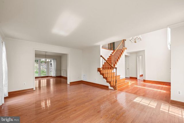 6747 JADE POST LN, Centreville, VA 20121