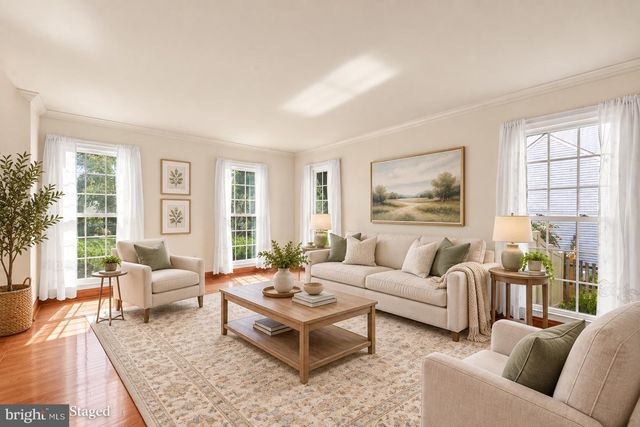 6747 JADE POST LN, Centreville, VA 20121