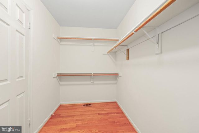 6747 JADE POST LN, Centreville, VA 20121
