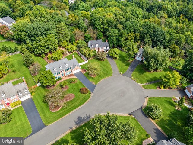 6747 JADE POST LN, Centreville, VA 20121