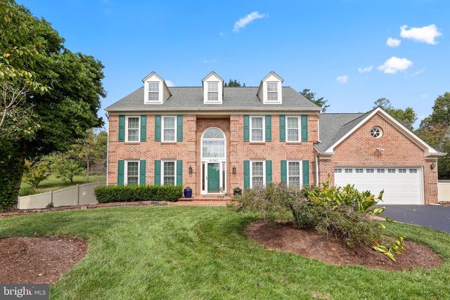 6747 JADE POST LN, Centreville, VA 20121