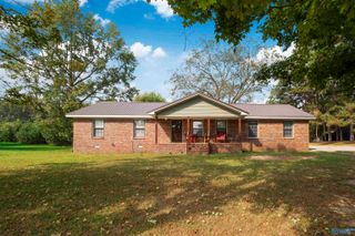 6981 Brashiers Chapel Road, Arab, AL 35016