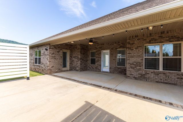 4416 Duskin Court SE, Owens Cross Roads, AL 35763