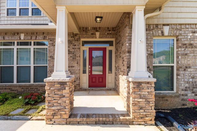 4416 Duskin Court SE, Owens Cross Roads, AL 35763