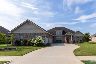 4416 Duskin Court SE, Owens Cross Roads, AL 35763