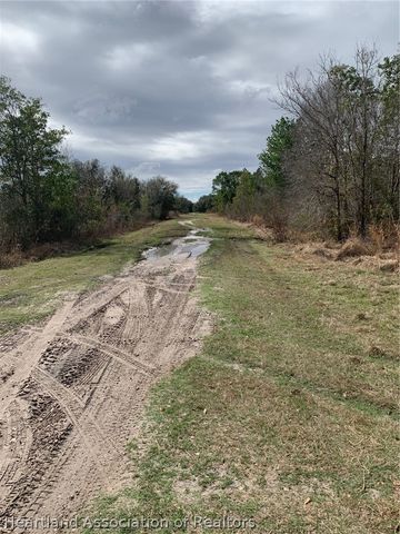 3250 W Josephson Road, Avon Park, FL 33825